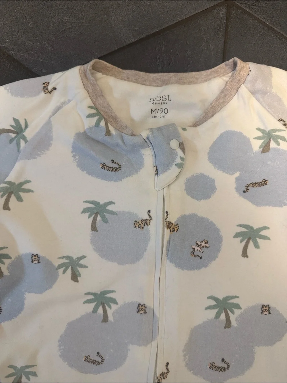 NWOT Nest Designs Tiger & Palm Tree Footless Sleeper Size 2.0 TOG (18M-2.5T)